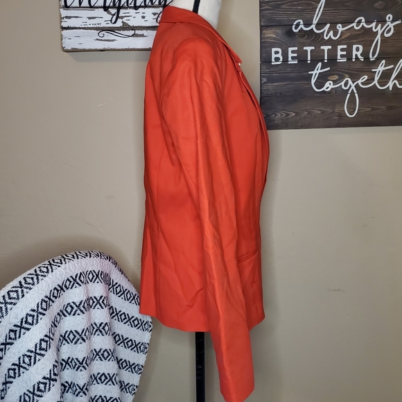 Calvin Klein Red Suit Jacket Size 12 Form Fitting. - Picture 4 of 16